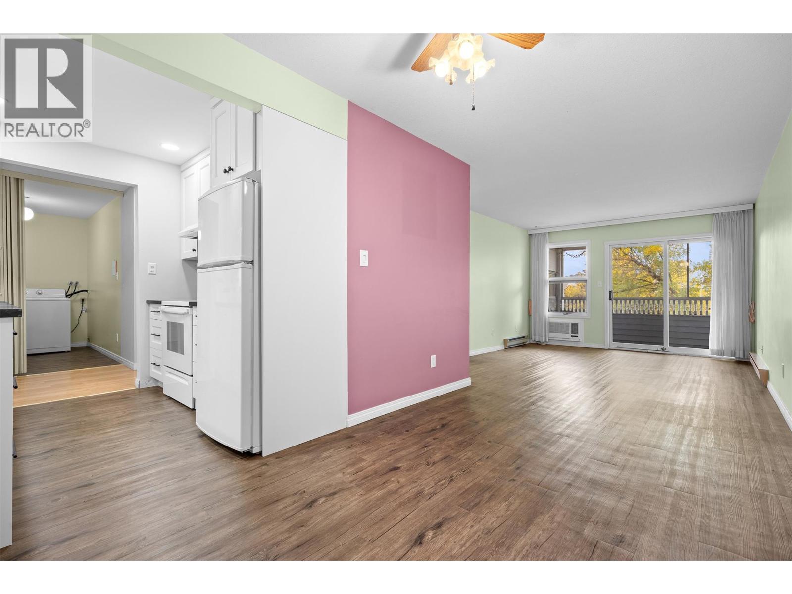Picture for Unit #310, 575 Sutherland  Avenue https://www.cirrealty.ca/reb/bc/4/10364514_10.jpg