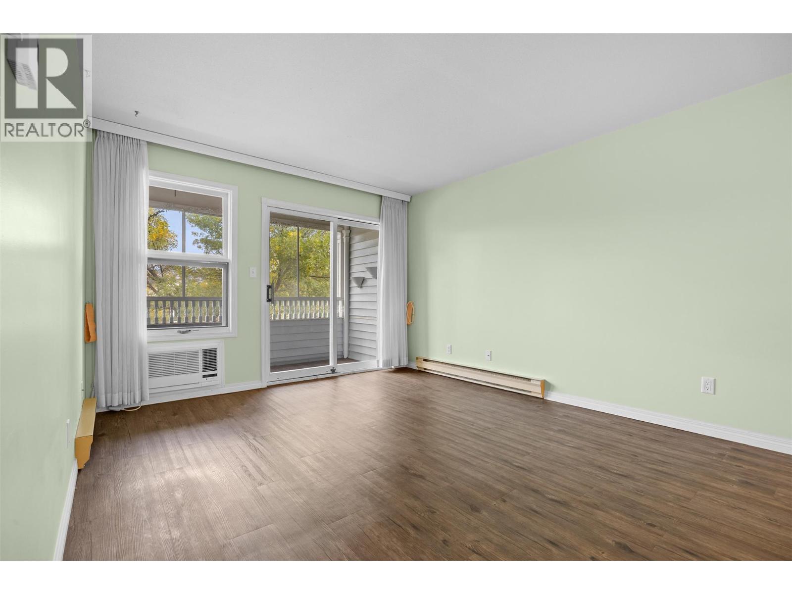 Picture for Unit #310, 575 Sutherland  Avenue https://www.cirrealty.ca/reb/bc/4/10364514_12.jpg