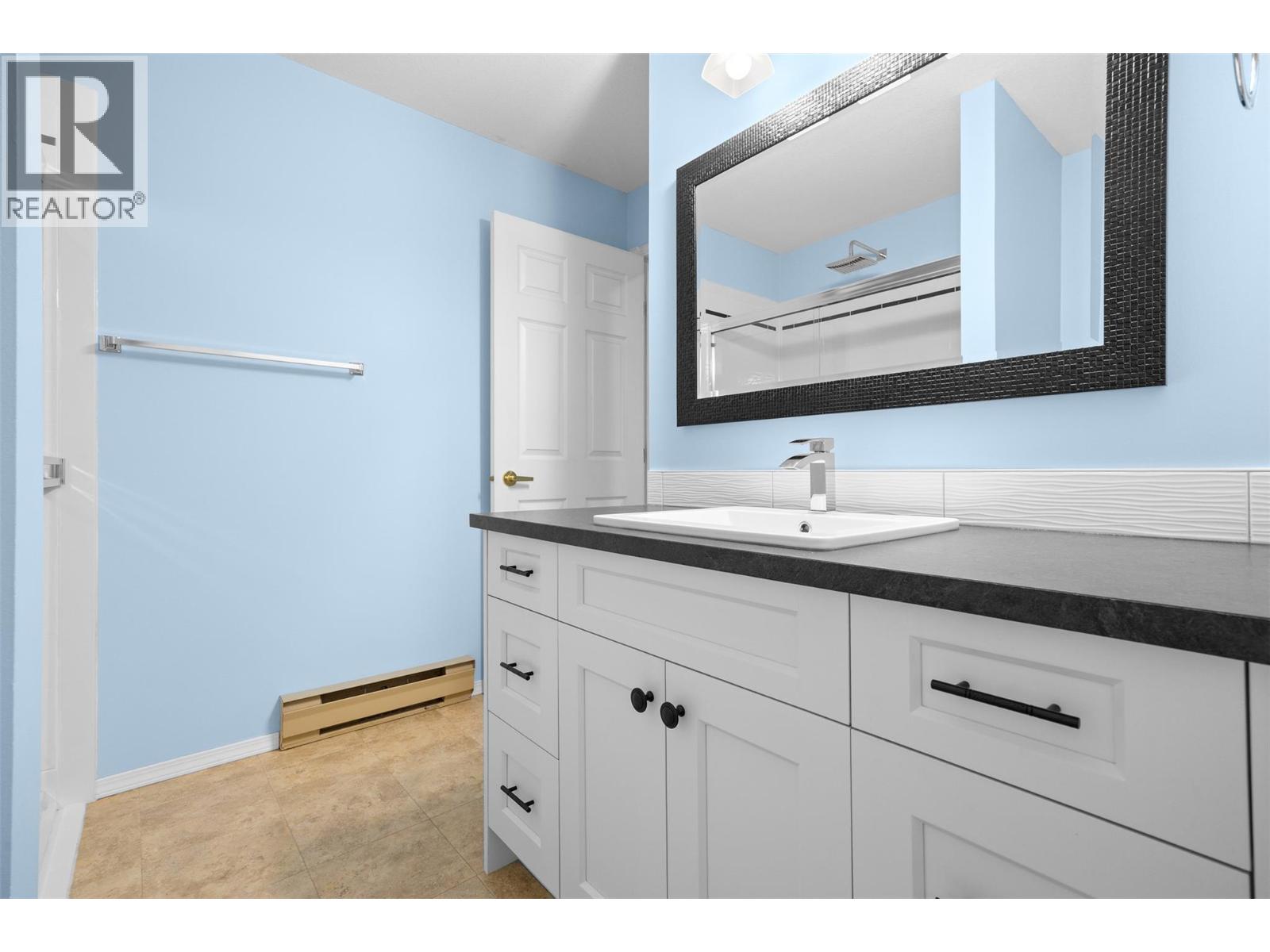 Picture for Unit #310, 575 Sutherland  Avenue https://www.cirrealty.ca/reb/bc/4/10364514_19.jpg