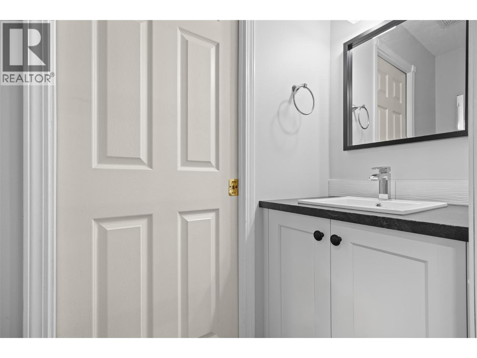 Picture for Unit #310, 575 Sutherland  Avenue https://www.cirrealty.ca/reb/bc/4/10364514_23.jpg