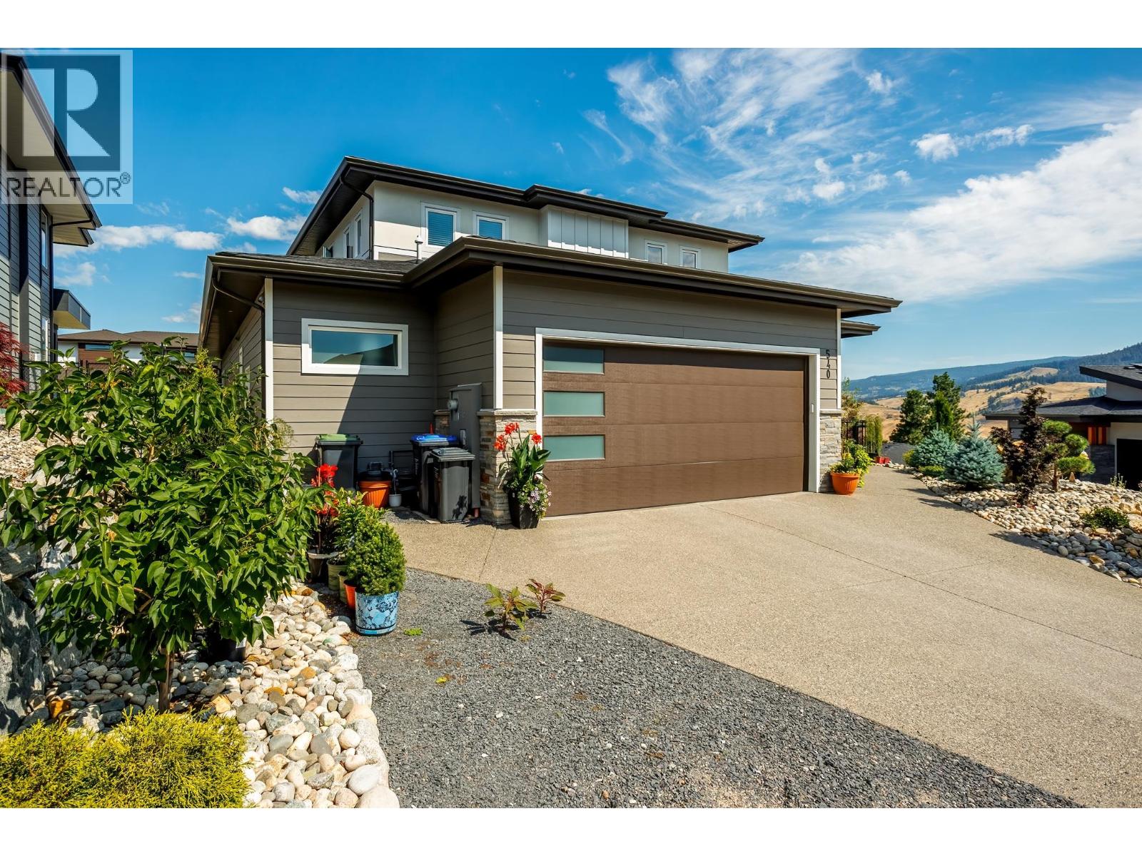 Picture for 540 Barra  Lane https://www.cirrealty.ca/reb/bc/4/10364864_2.jpg