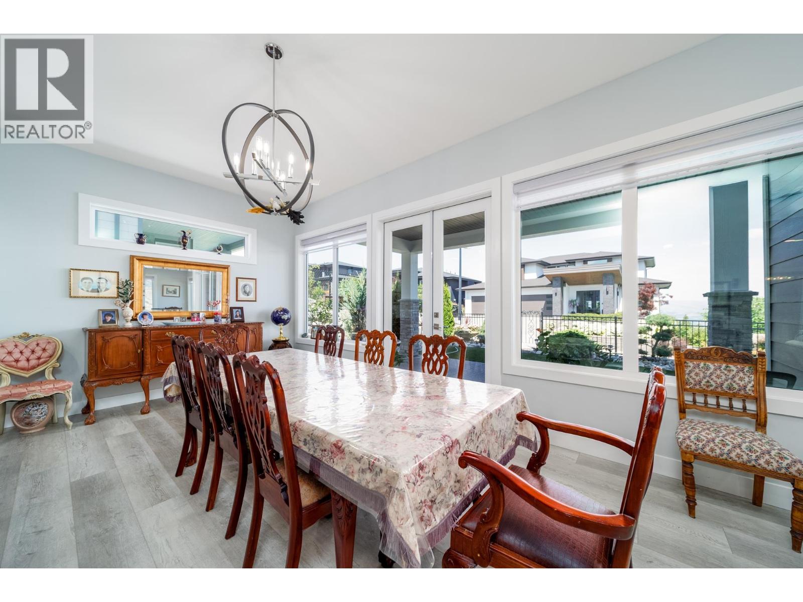 Picture for 540 Barra  Lane https://www.cirrealty.ca/reb/bc/4/10364864_22.jpg