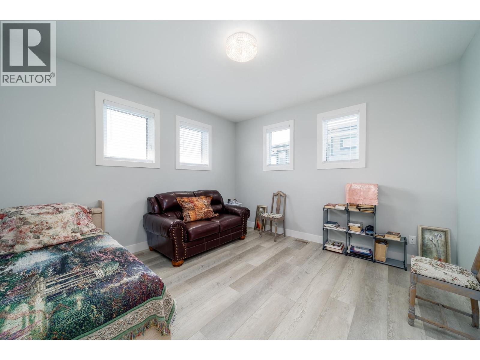 Picture for 540 Barra  Lane https://www.cirrealty.ca/reb/bc/4/10364864_35.jpg