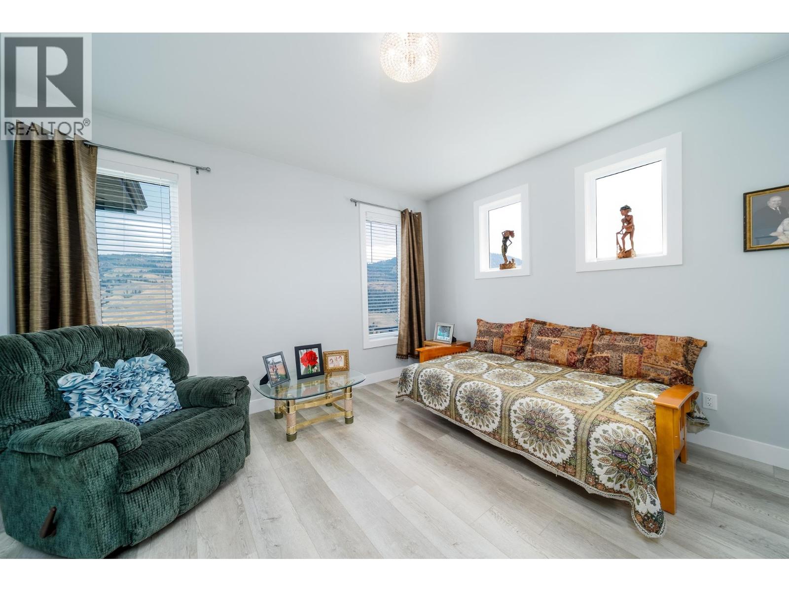 Picture for 540 Barra  Lane https://www.cirrealty.ca/reb/bc/4/10364864_36.jpg