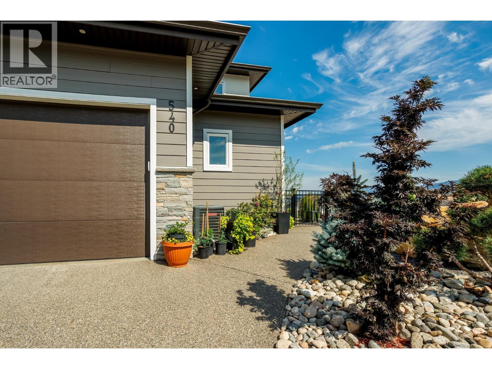 Picture for 540 Barra  Lane https://www.cirrealty.ca/reb/bc/4/10364864_4.jpg