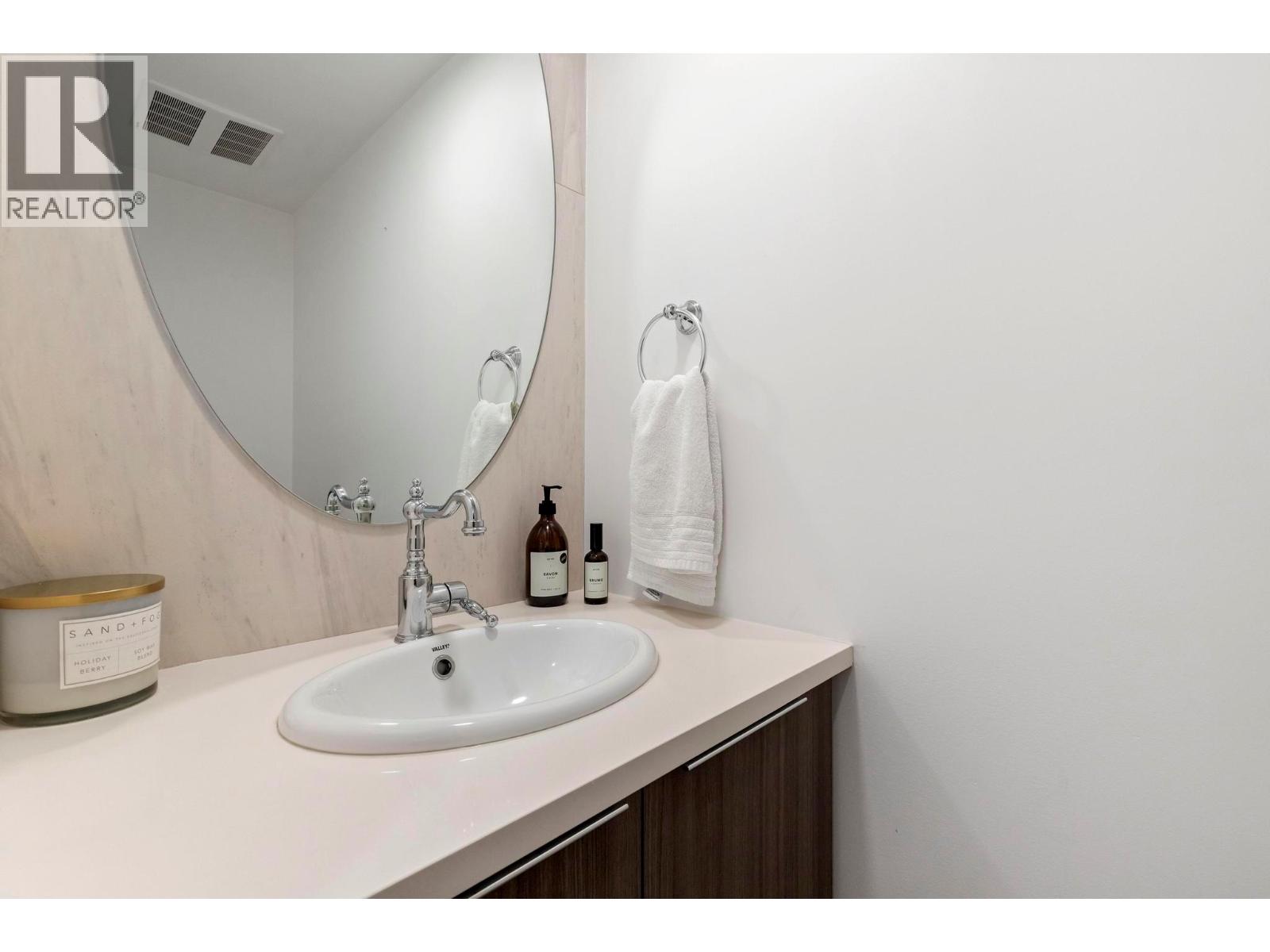 Picture for Unit #1106, 1151 Sunset  Drive https://www.cirrealty.ca/reb/bc/4/10365024_16.jpg