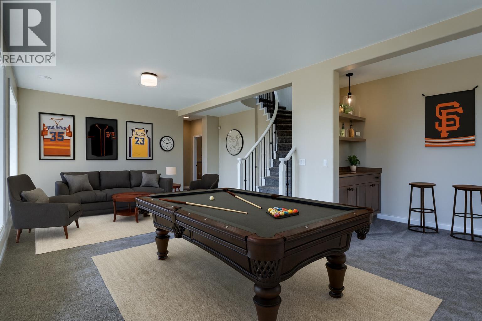 Picture for 1084 Aurora Heights  https://www.cirrealty.ca/reb/bc/4/10365074_23.jpg