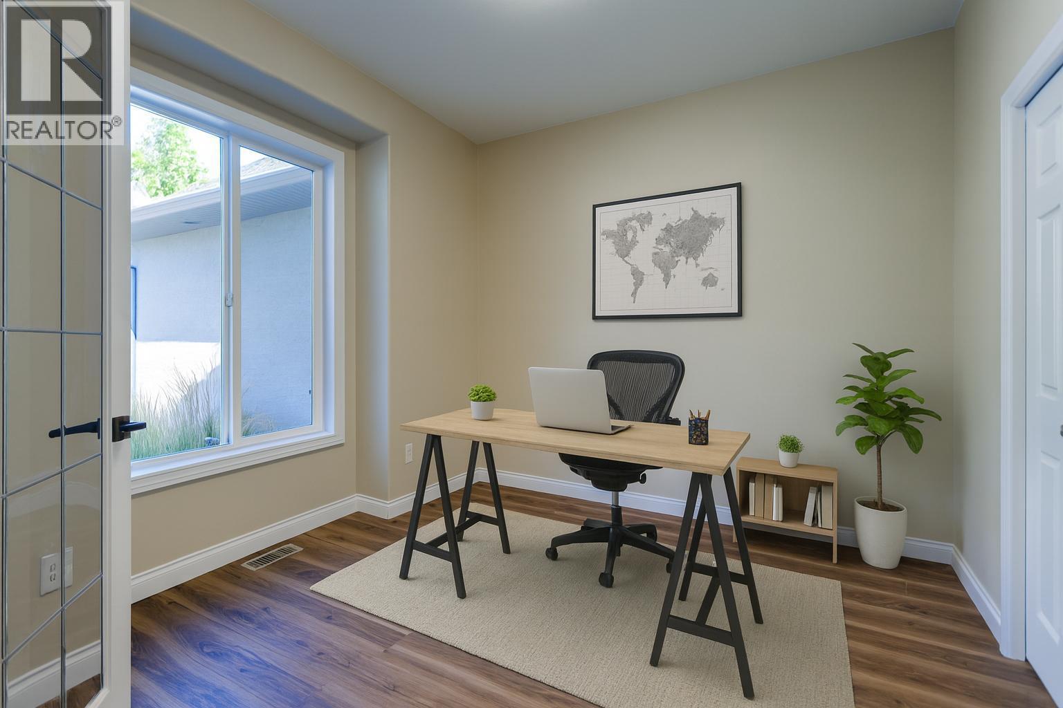Picture for 1084 Aurora Heights  https://www.cirrealty.ca/reb/bc/4/10365074_3.jpg