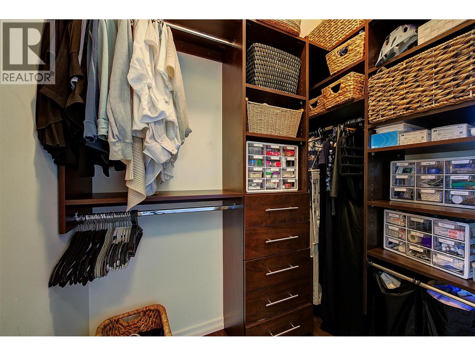 Picture for Unit #2408, 1075 Sunset  Drive https://www.cirrealty.ca/reb/bc/4/10365204_17.jpg