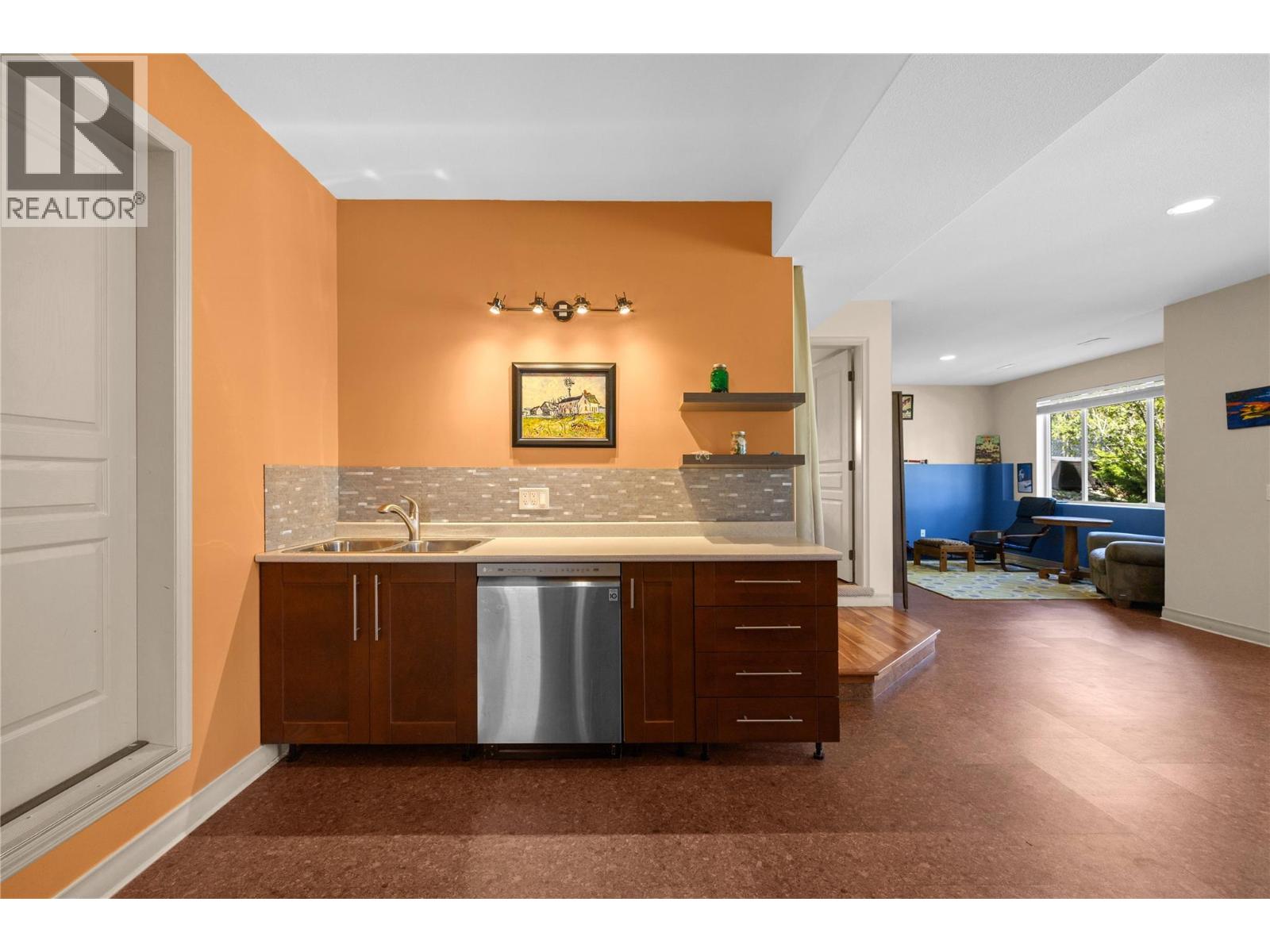 Picture for Unit #103, 1950 Capistrano  Drive https://www.cirrealty.ca/reb/bc/4/10365374_46.jpg