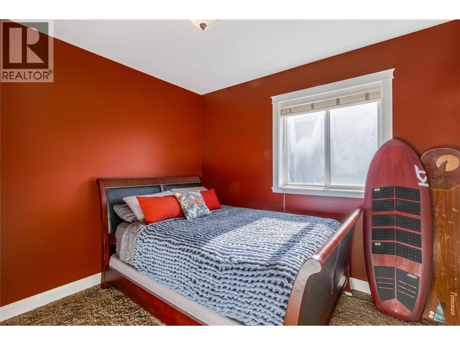 Picture for 1084 Hume  Avenue https://www.cirrealty.ca/reb/bc/4/10365394_22.jpg