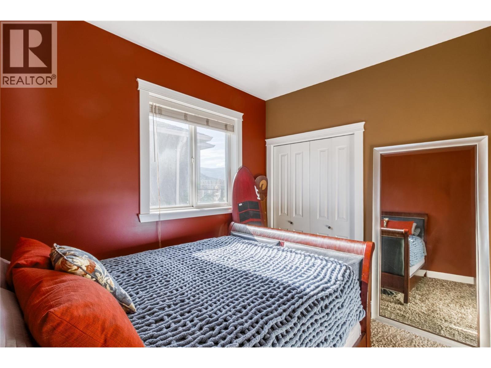Picture for 1084 Hume  Avenue https://www.cirrealty.ca/reb/bc/4/10365394_23.jpg