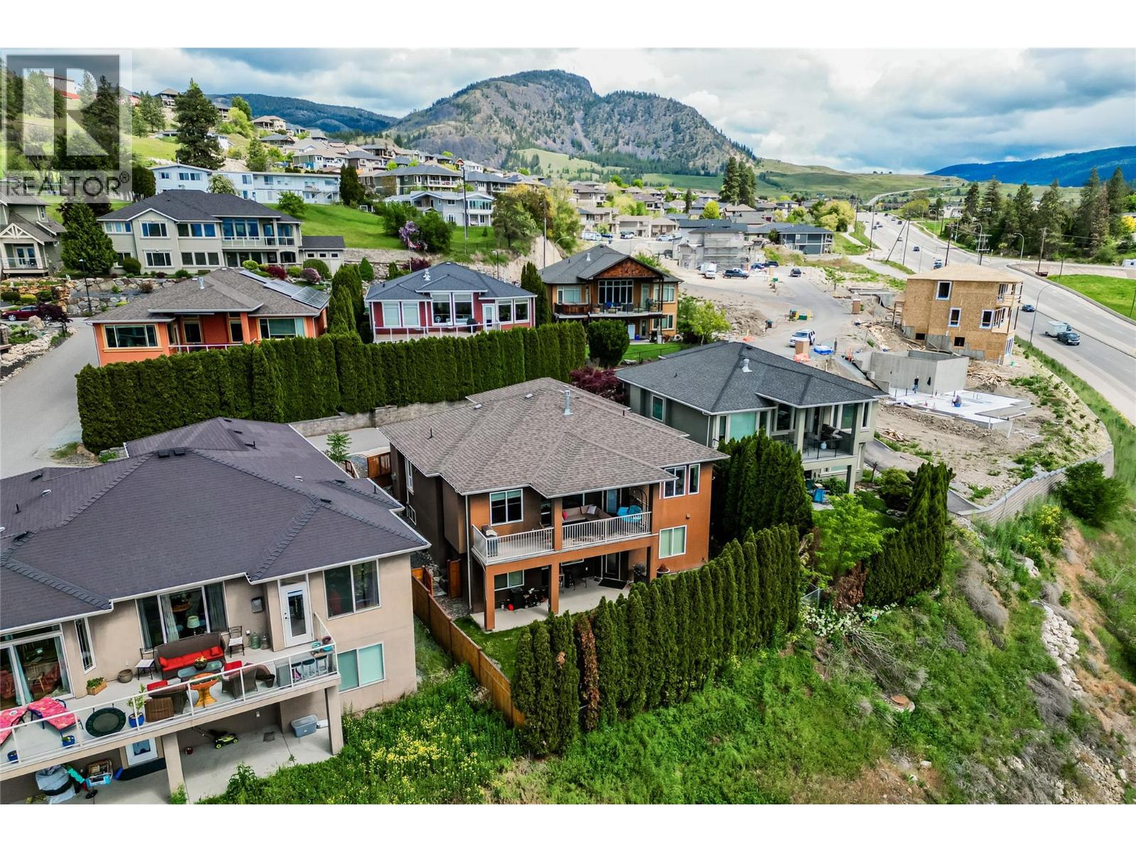 Picture for 1084 Hume  Avenue https://www.cirrealty.ca/reb/bc/4/10365394_63.jpg