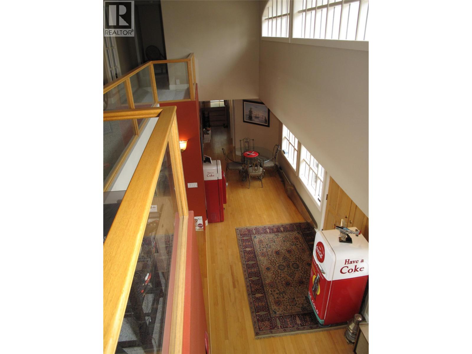 Picture for 4614 Fuller  Road https://www.cirrealty.ca/reb/bc/4/10365464_44.jpg