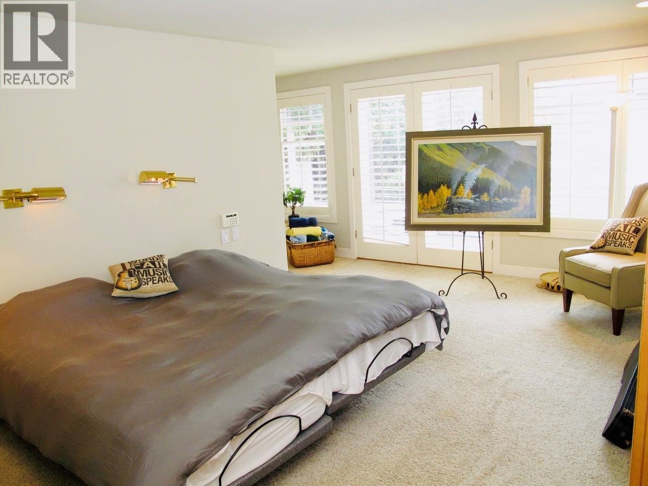 Picture for 4614 Fuller  Road https://www.cirrealty.ca/reb/bc/4/10365464_46.jpg