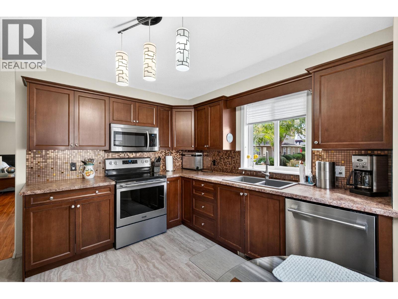 Picture for Unit #24, 545 Glenmeadows  Road https://www.cirrealty.ca/reb/bc/4/10365474_17.jpg