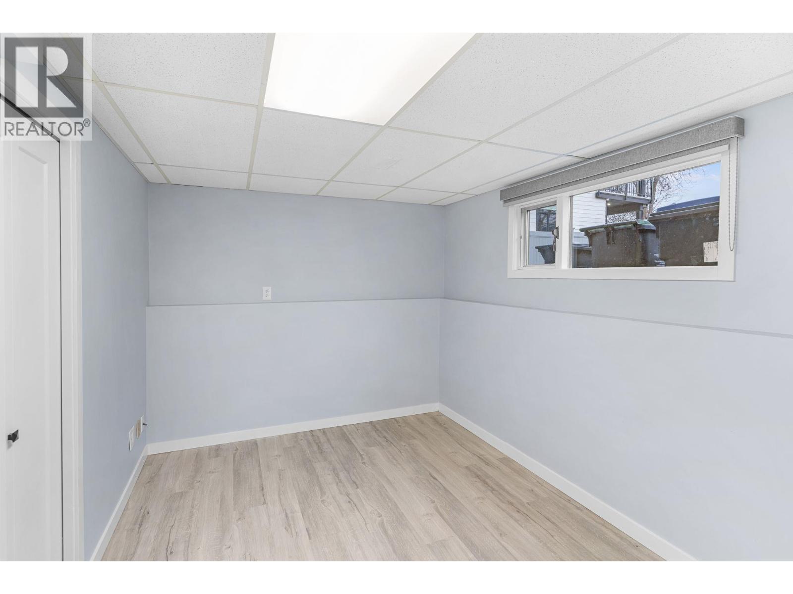 Picture for 4611 Gordon  Drive https://www.cirrealty.ca/reb/bc/4/10365554_16.jpg