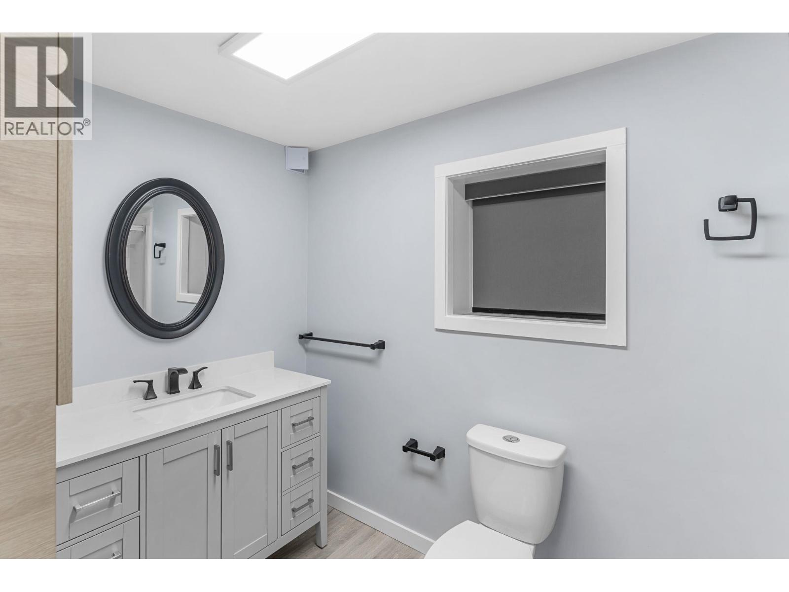 Picture for 4611 Gordon  Drive https://www.cirrealty.ca/reb/bc/4/10365554_19.jpg