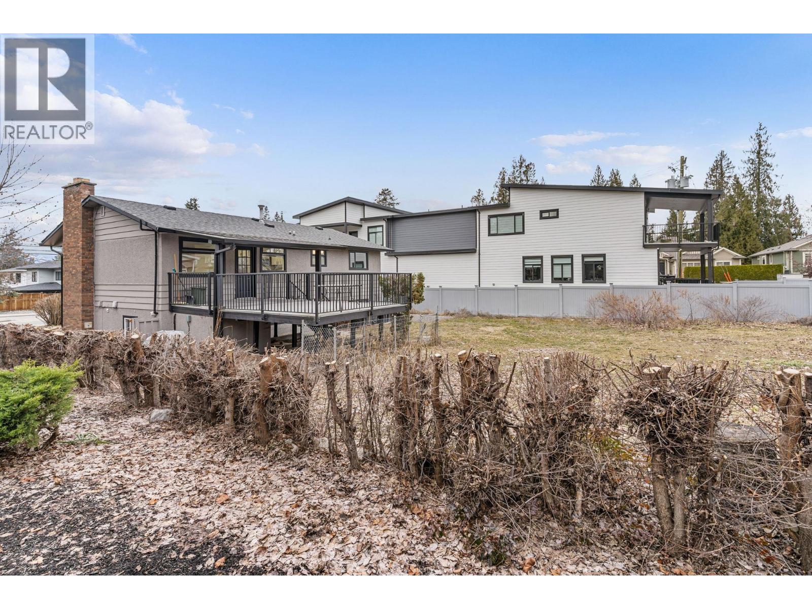 Picture for 4611 Gordon  Drive https://www.cirrealty.ca/reb/bc/4/10365554_23.jpg