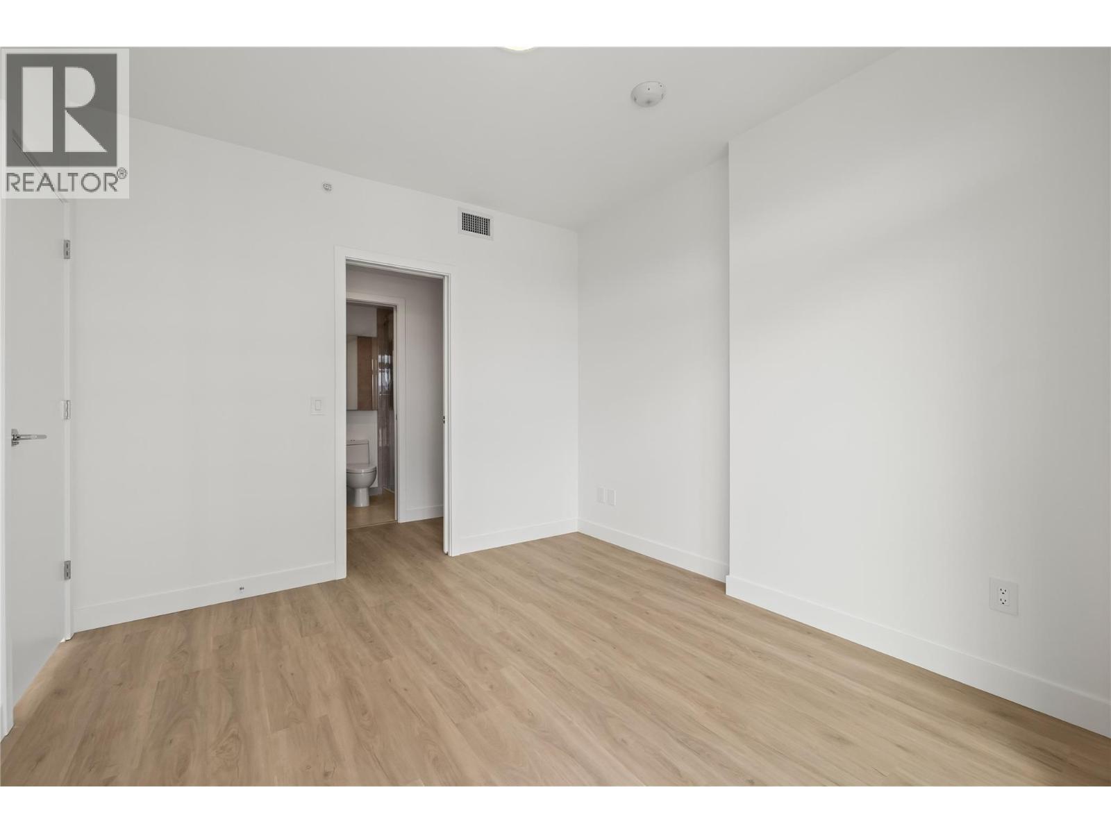 Picture for Unit #1704, 238 Leon  Avenue https://www.cirrealty.ca/reb/bc/4/10365634_23.jpg