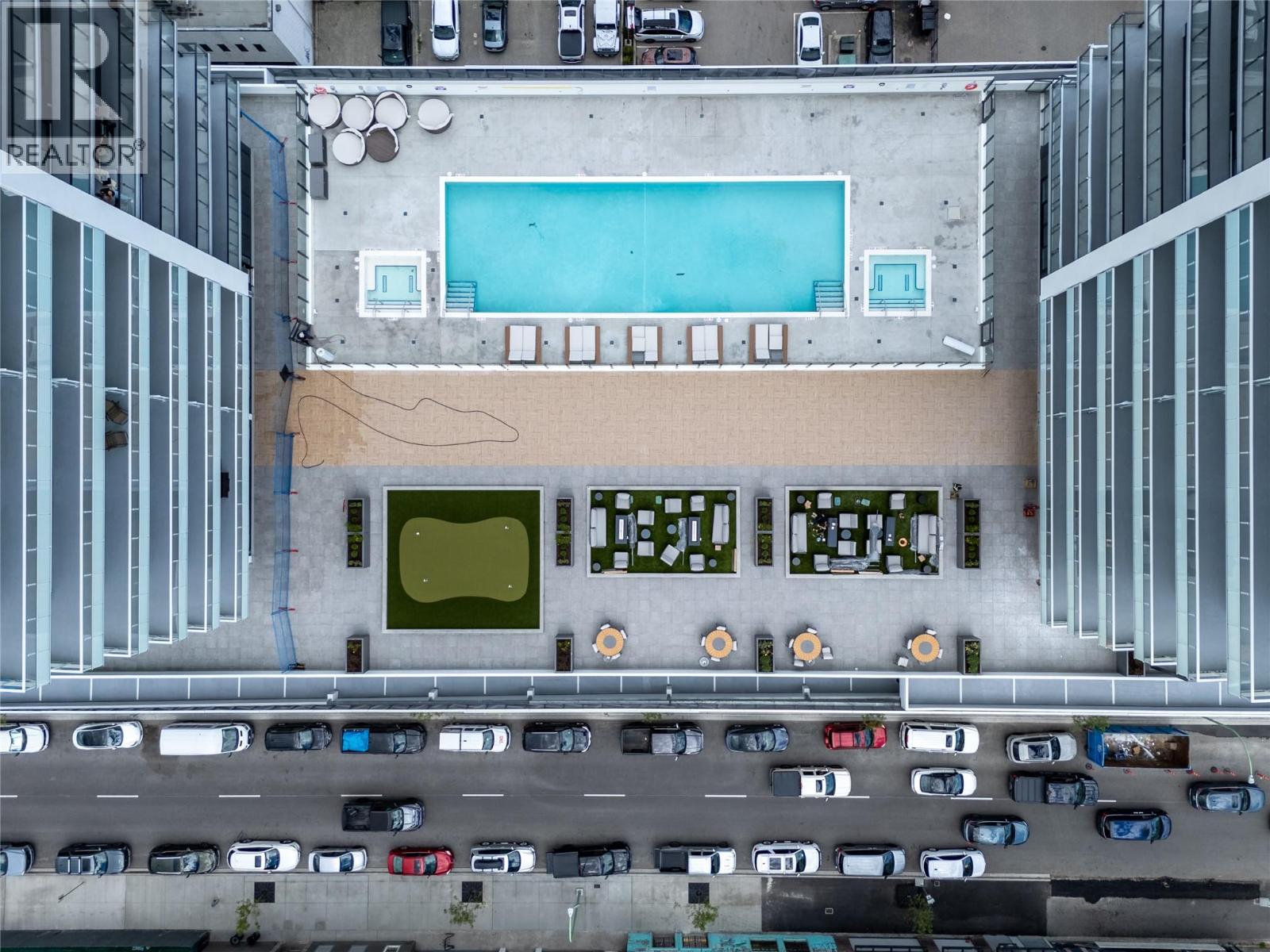 Picture for Unit #1704, 238 Leon  Avenue https://www.cirrealty.ca/reb/bc/4/10365634_50.jpg