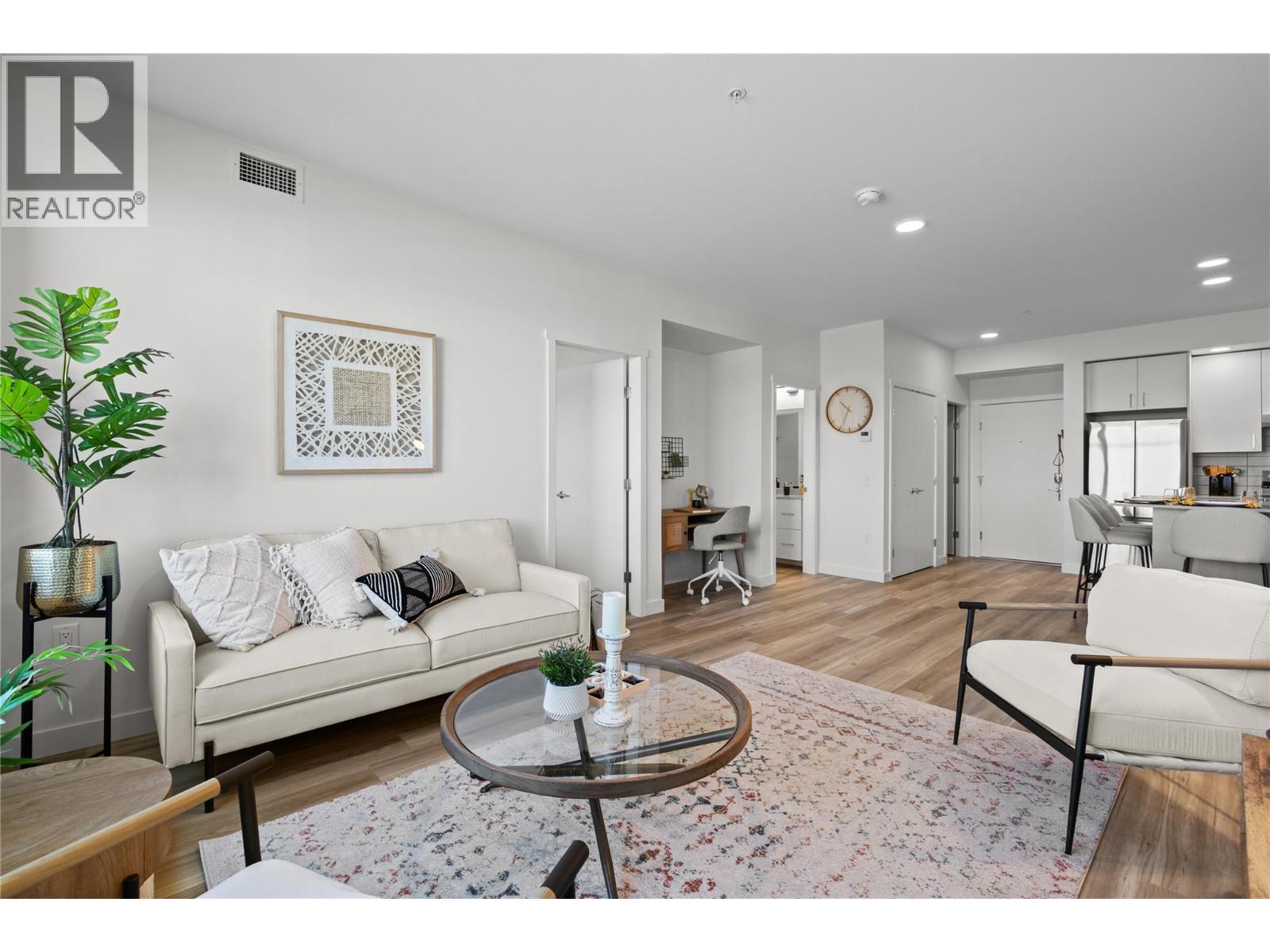 Picture for Unit #408, 1111 Frost  Road https://www.cirrealty.ca/reb/bc/4/10365684_13.jpg