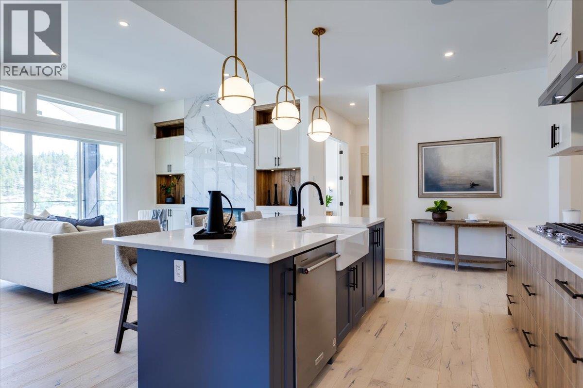 Picture for 913 Carnoustie  Drive https://www.cirrealty.ca/reb/bc/4/10365724_14.jpg