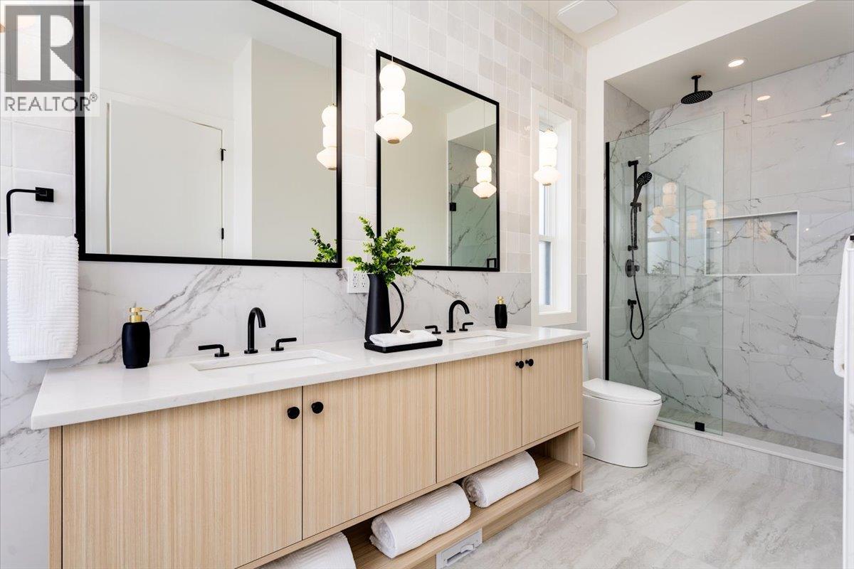 Picture for 913 Carnoustie  Drive https://www.cirrealty.ca/reb/bc/4/10365724_30.jpg