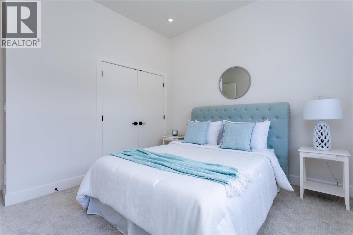 Picture for 913 Carnoustie  Drive https://www.cirrealty.ca/reb/bc/4/10365724_34.jpg