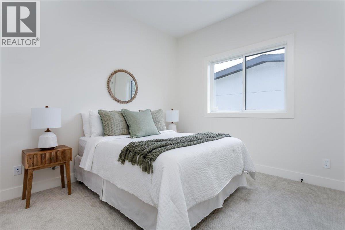 Picture for 913 Carnoustie  Drive https://www.cirrealty.ca/reb/bc/4/10365724_35.jpg