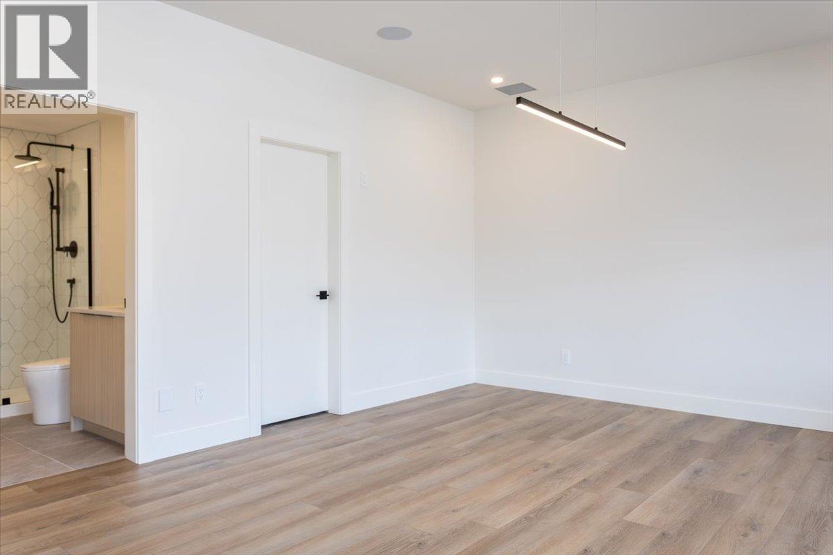 Picture for 913 Carnoustie  Drive https://www.cirrealty.ca/reb/bc/4/10365724_42.jpg