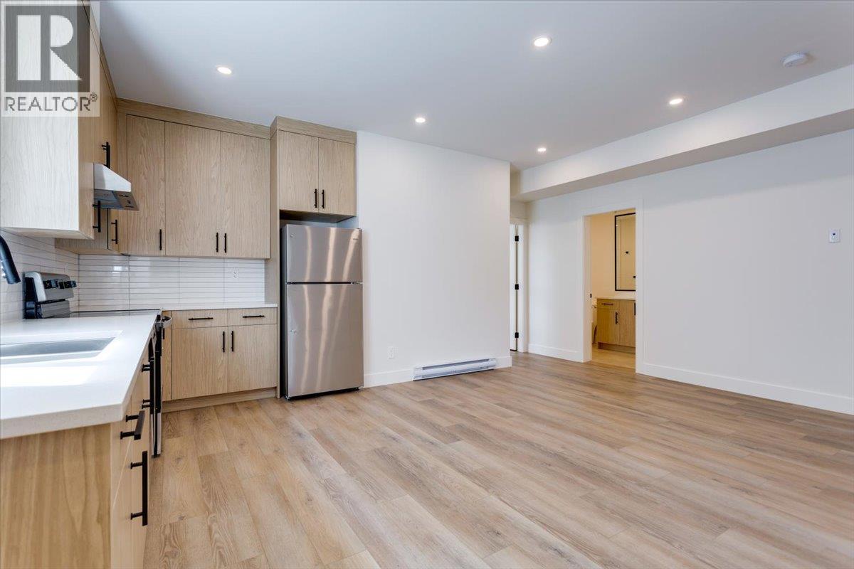 Picture for 913 Carnoustie  Drive https://www.cirrealty.ca/reb/bc/4/10365724_52.jpg