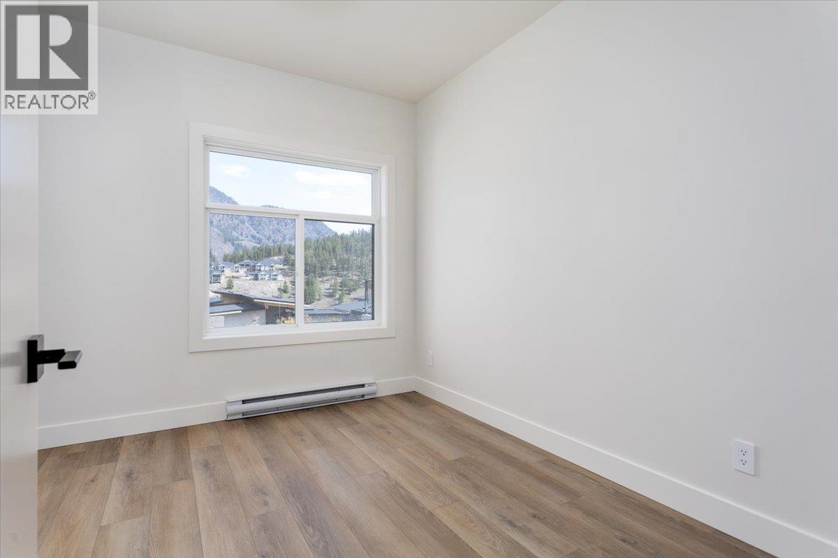 Picture for 913 Carnoustie  Drive https://www.cirrealty.ca/reb/bc/4/10365724_54.jpg
