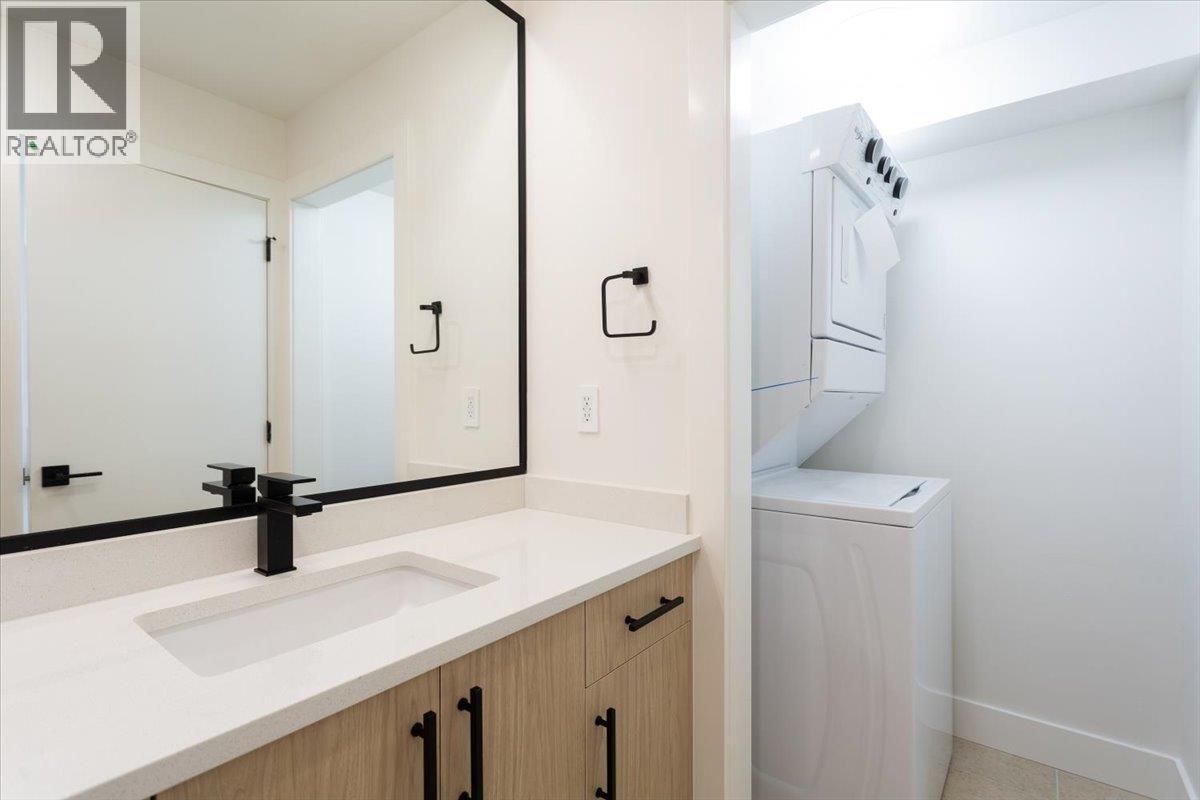 Picture for 913 Carnoustie  Drive https://www.cirrealty.ca/reb/bc/4/10365724_59.jpg