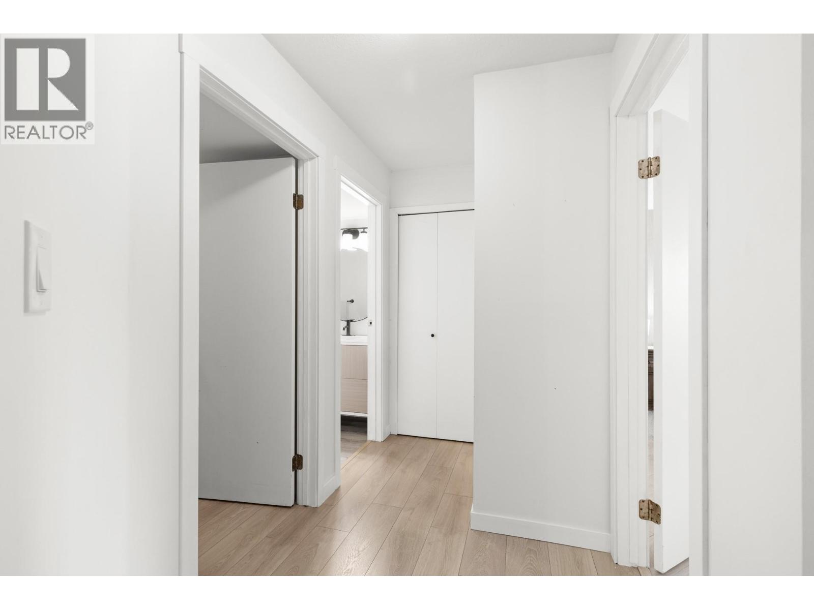 Picture for Unit #285, 3854 Gordon  Drive https://www.cirrealty.ca/reb/bc/4/10365734_20.jpg