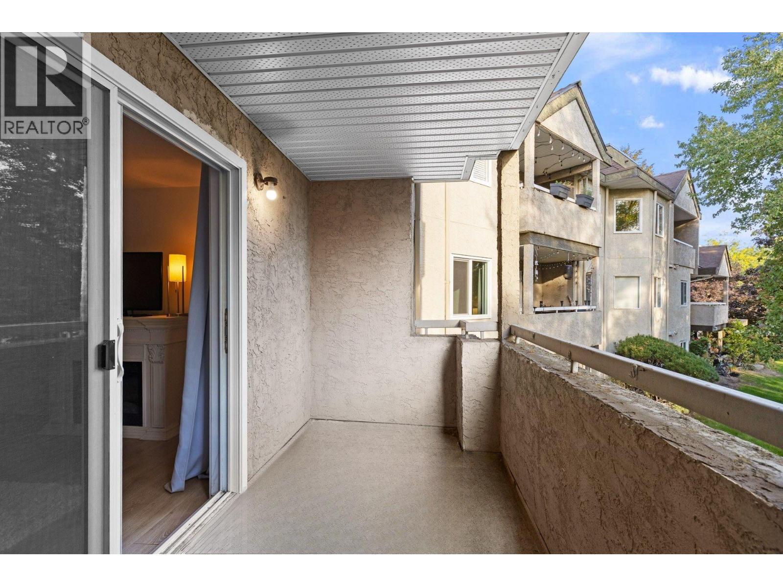 Picture for Unit #285, 3854 Gordon  Drive https://www.cirrealty.ca/reb/bc/4/10365734_30.jpg