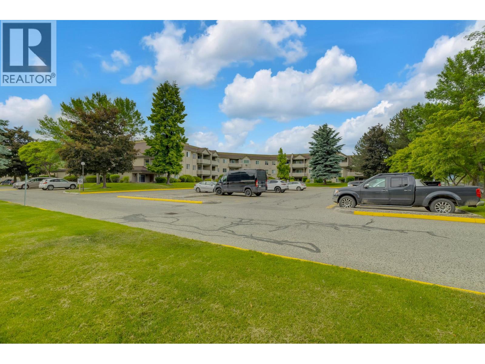 Picture for Unit #285, 3854 Gordon  Drive https://www.cirrealty.ca/reb/bc/4/10365734_41.jpg