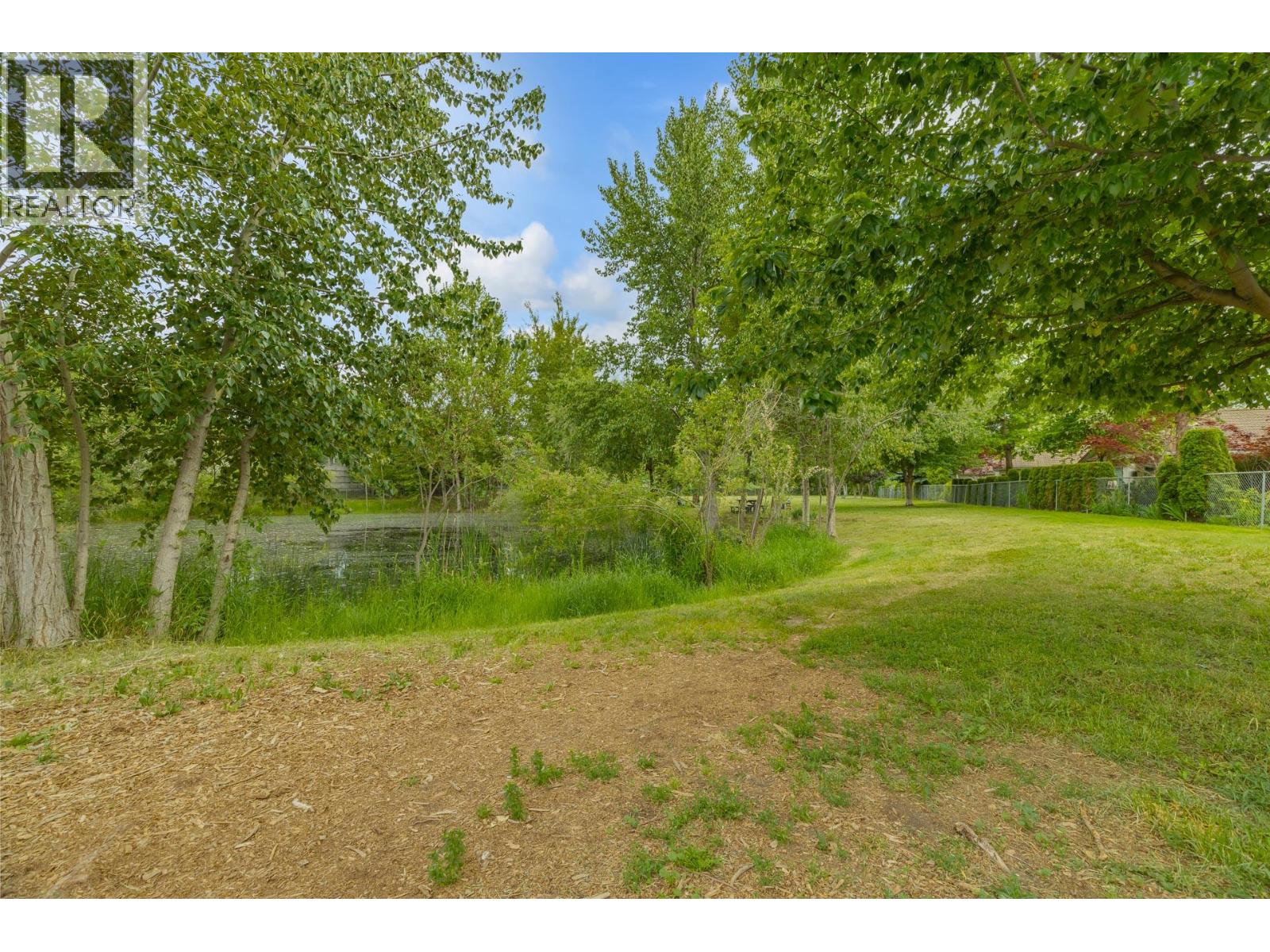 Picture for Unit #285, 3854 Gordon  Drive https://www.cirrealty.ca/reb/bc/4/10365734_42.jpg