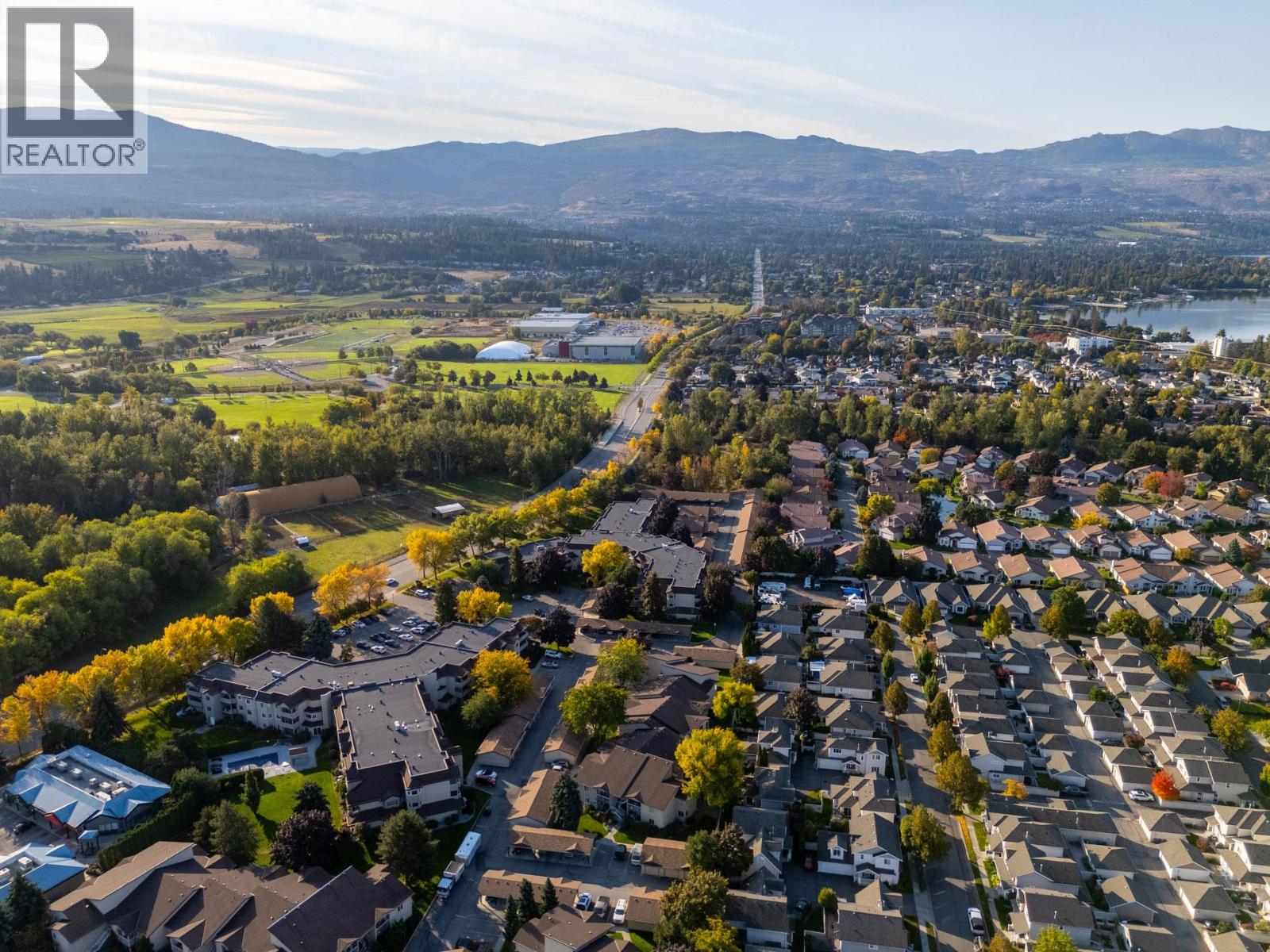 Picture for Unit #285, 3854 Gordon  Drive https://www.cirrealty.ca/reb/bc/4/10365734_49.jpg