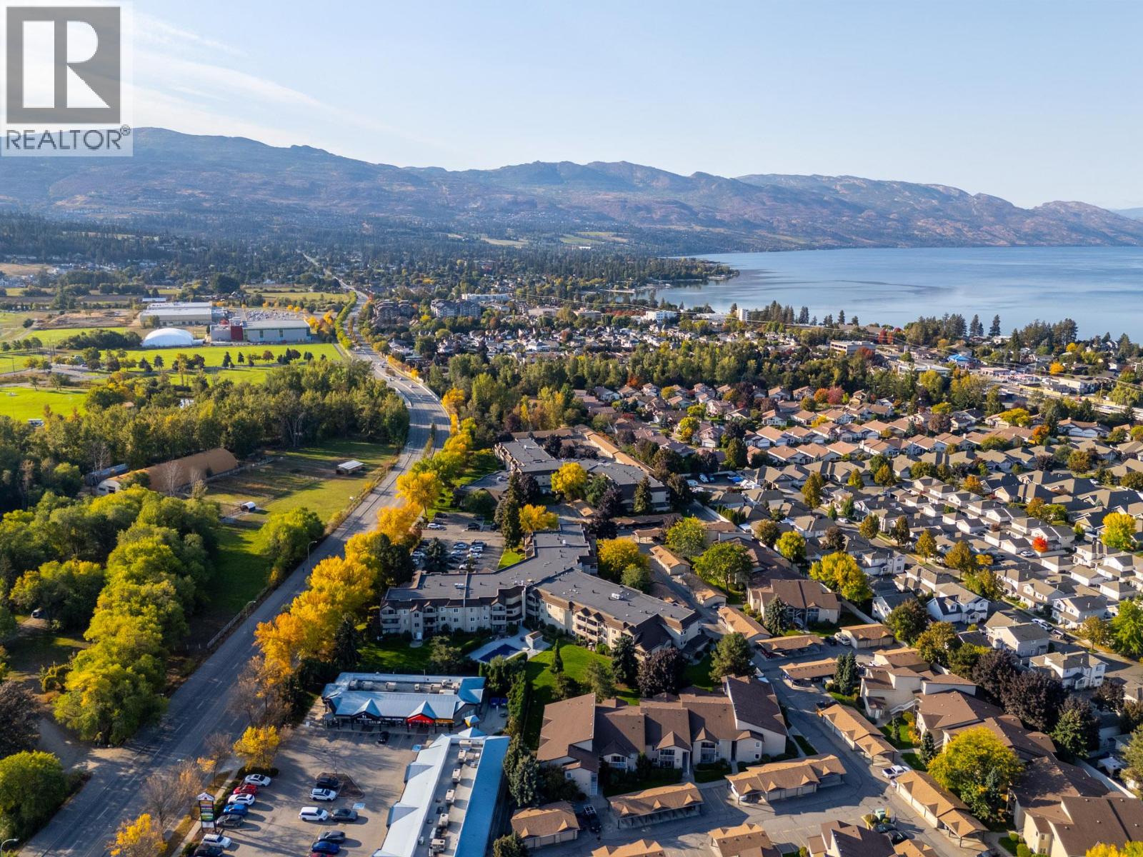 Picture for Unit #285, 3854 Gordon  Drive https://www.cirrealty.ca/reb/bc/4/10365734_50.jpg