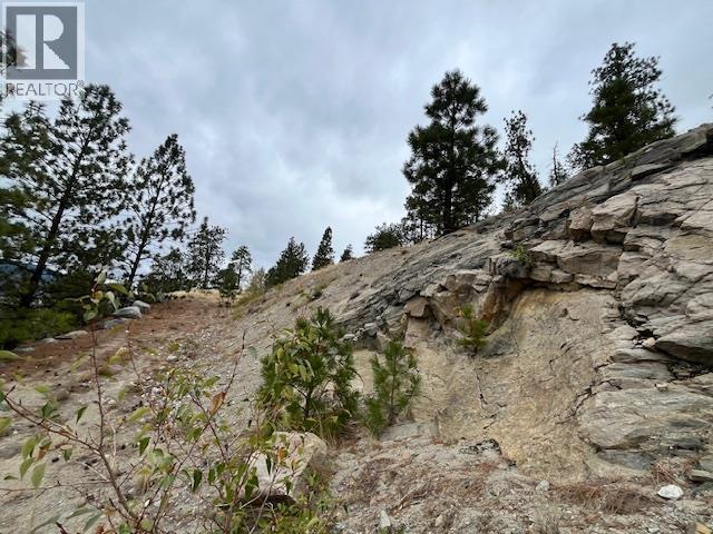 Picture for 149 Saliken  Drive https://www.cirrealty.ca/reb/bc/4/10365774_19.jpg