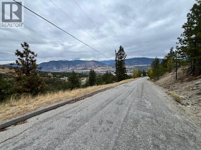 Picture for 149 Saliken  Drive https://www.cirrealty.ca/reb/bc/4/10365774_21.jpg