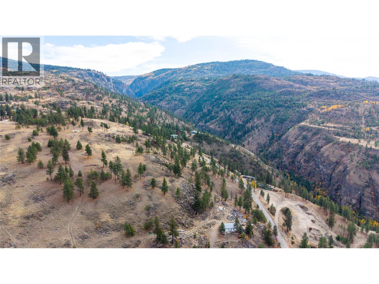 Picture for 149 Saliken  Drive https://www.cirrealty.ca/reb/bc/4/10365774_29.jpg