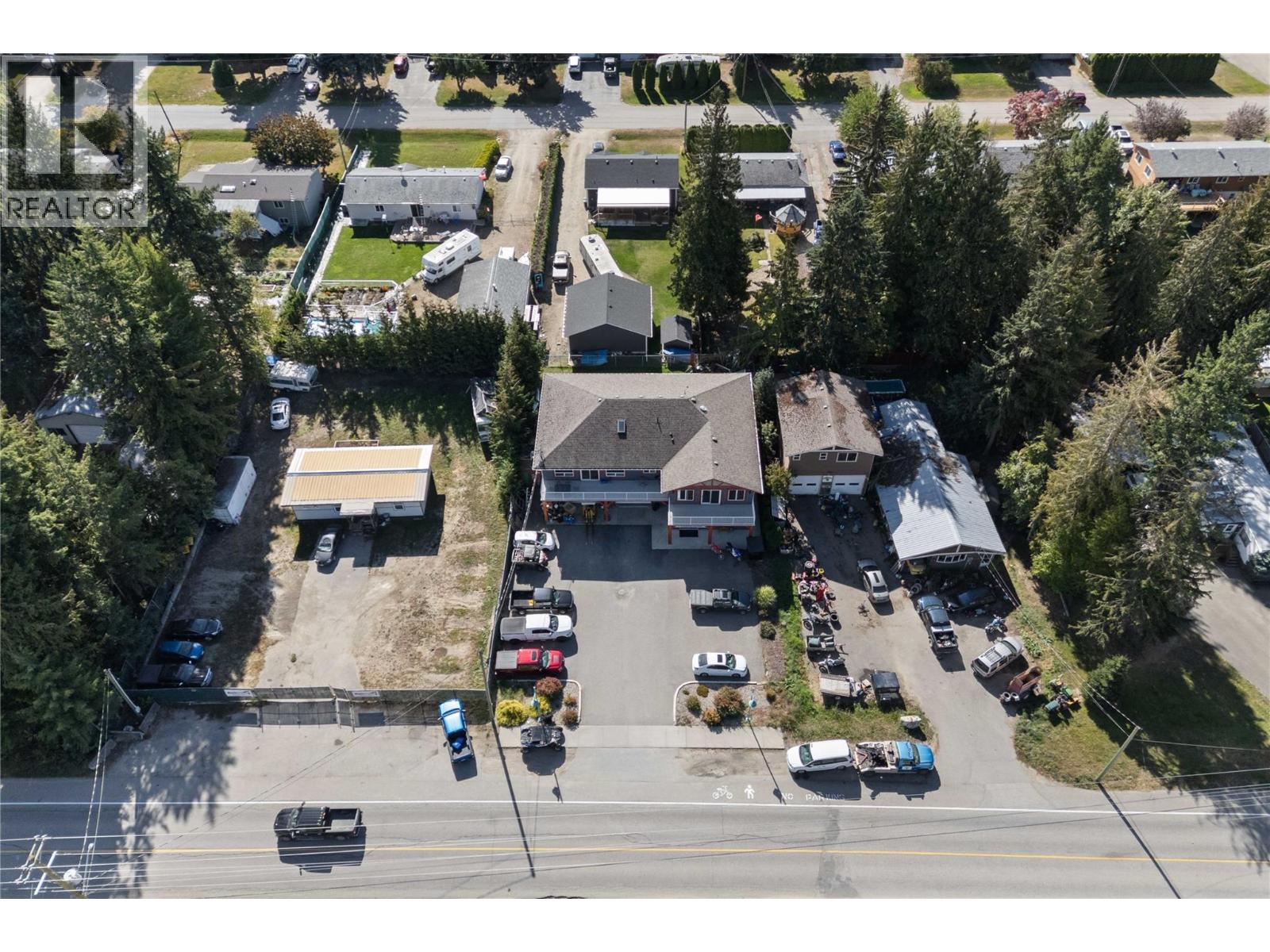 Picture for 725 Trans-Canada  Highway