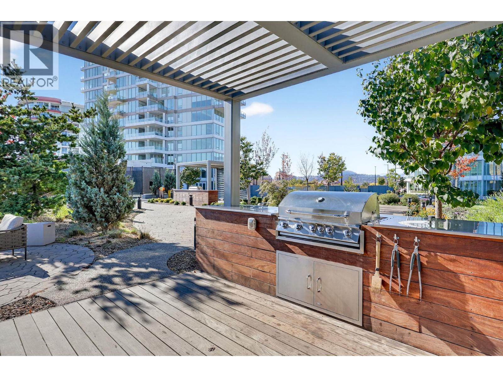 Picture for Unit #1605, 1191 SUNSET  Drive https://www.cirrealty.ca/reb/bc/4/10365904_40.jpg