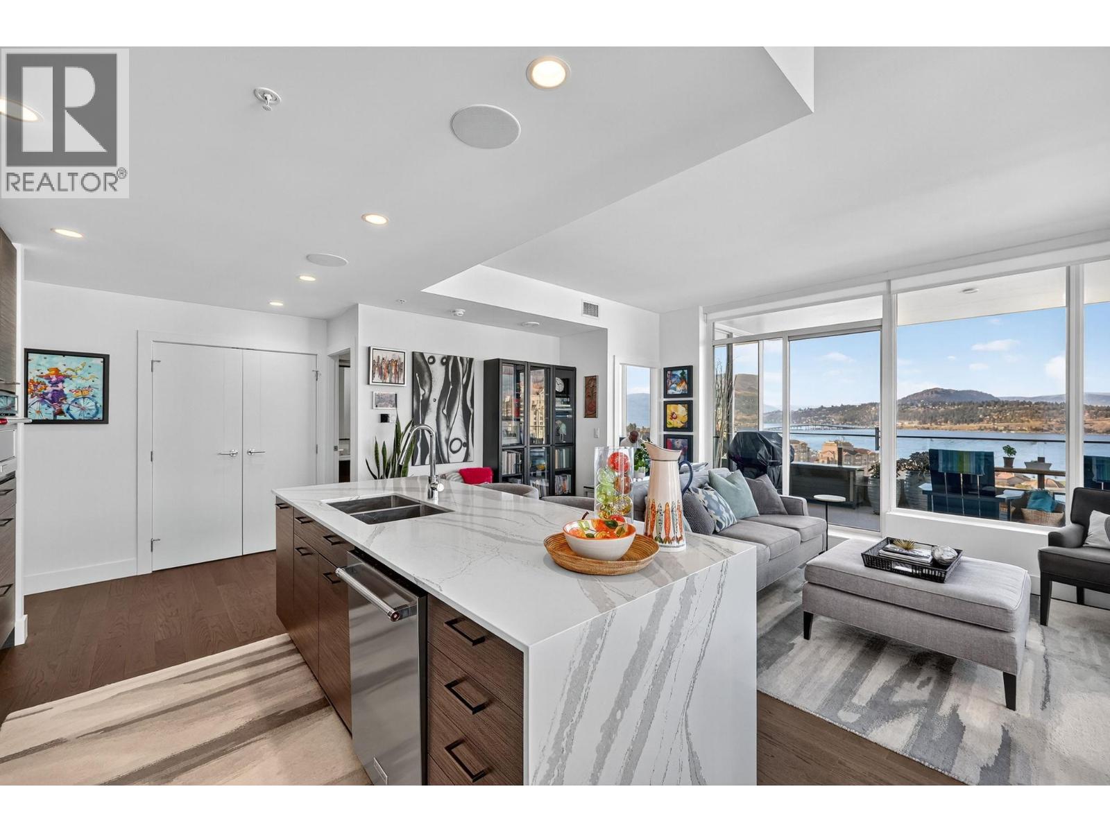 Picture for Unit #1605, 1191 SUNSET  Drive https://www.cirrealty.ca/reb/bc/4/10365904_8.jpg