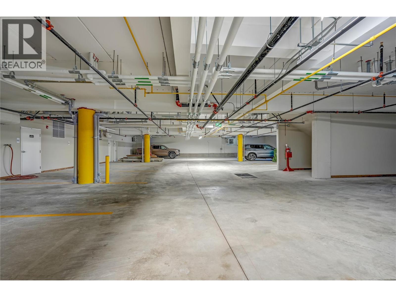 Picture for Unit #406, 5640 51st  Street https://www.cirrealty.ca/reb/bc/4/10366144_15.jpg