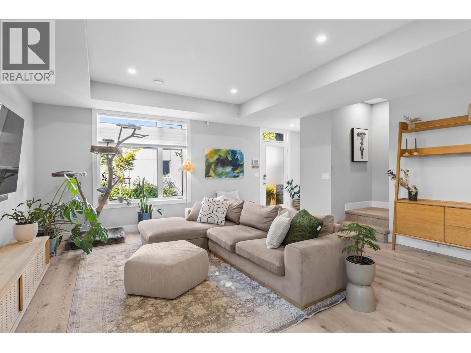 Picture for Unit #3, 796 Cawston  Avenue