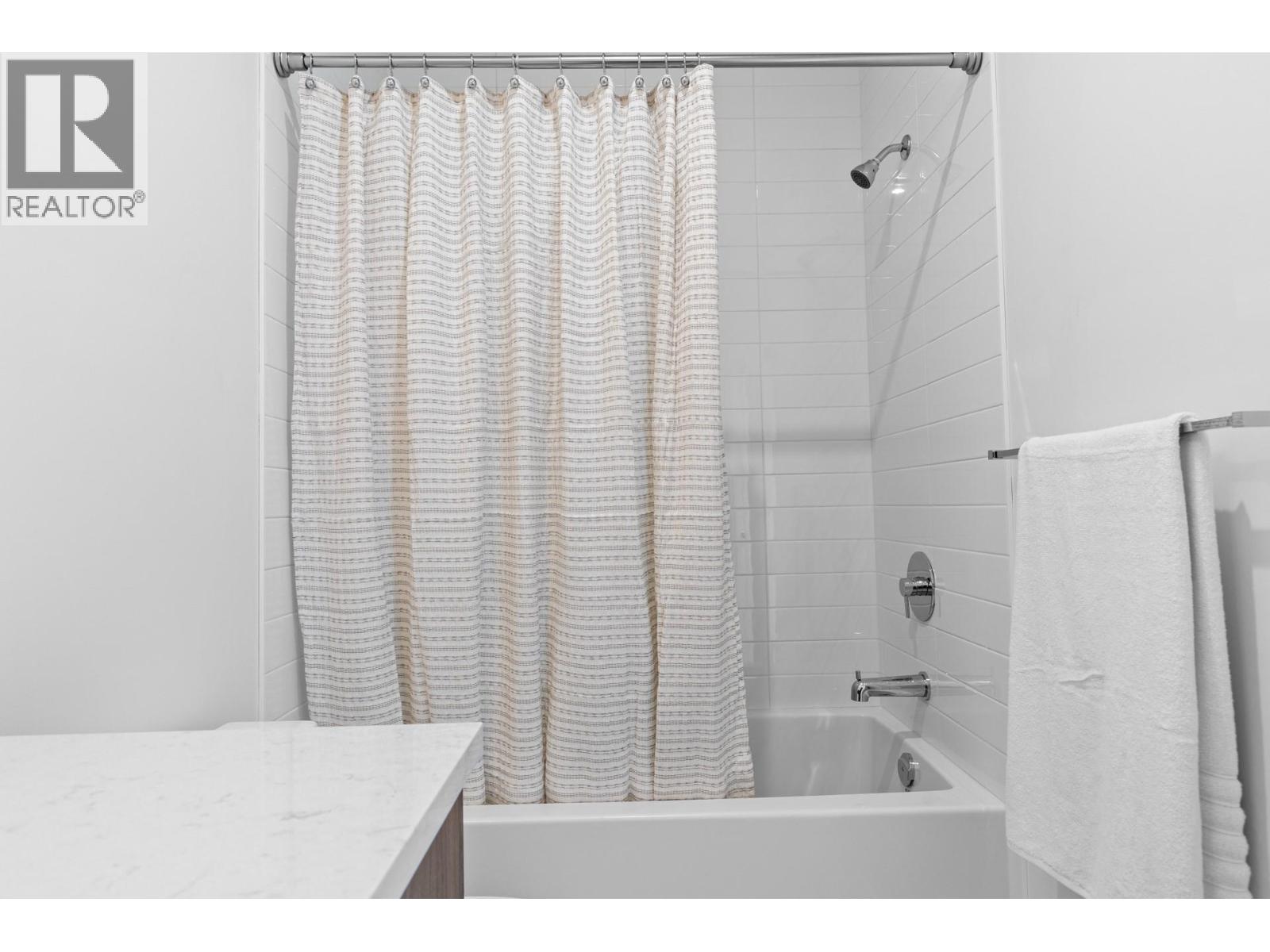 Picture for Unit #4, 1463 Inkar  Road https://www.cirrealty.ca/reb/bc/4/10366264_27.jpg