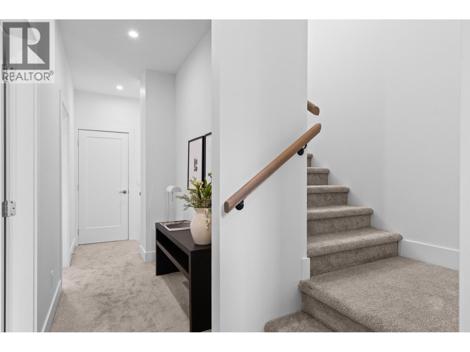 Picture for Unit #4, 1463 Inkar  Road https://www.cirrealty.ca/reb/bc/4/10366264_28.jpg